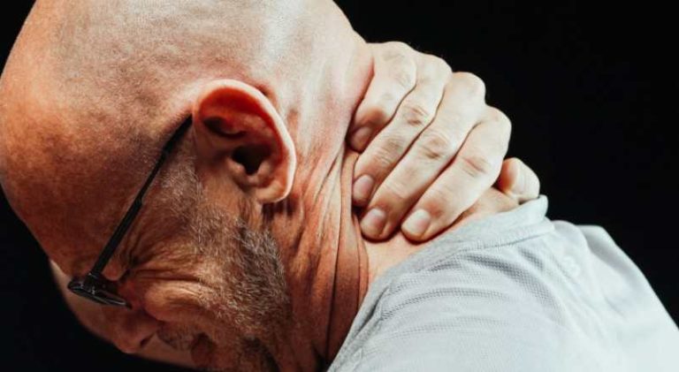 Douleurs cervicales remède de grand-mère. Découvrez des astuces naturelle pour traiter les douleurs du cou